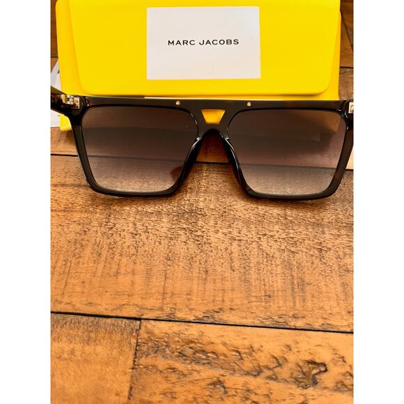 MARC JACOBS Logo Acetate Aviator Sunglasses NEW With Case and Dust cloth - Picture 5 of 8